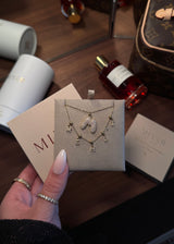 COLLIER HAILEY INITIALE