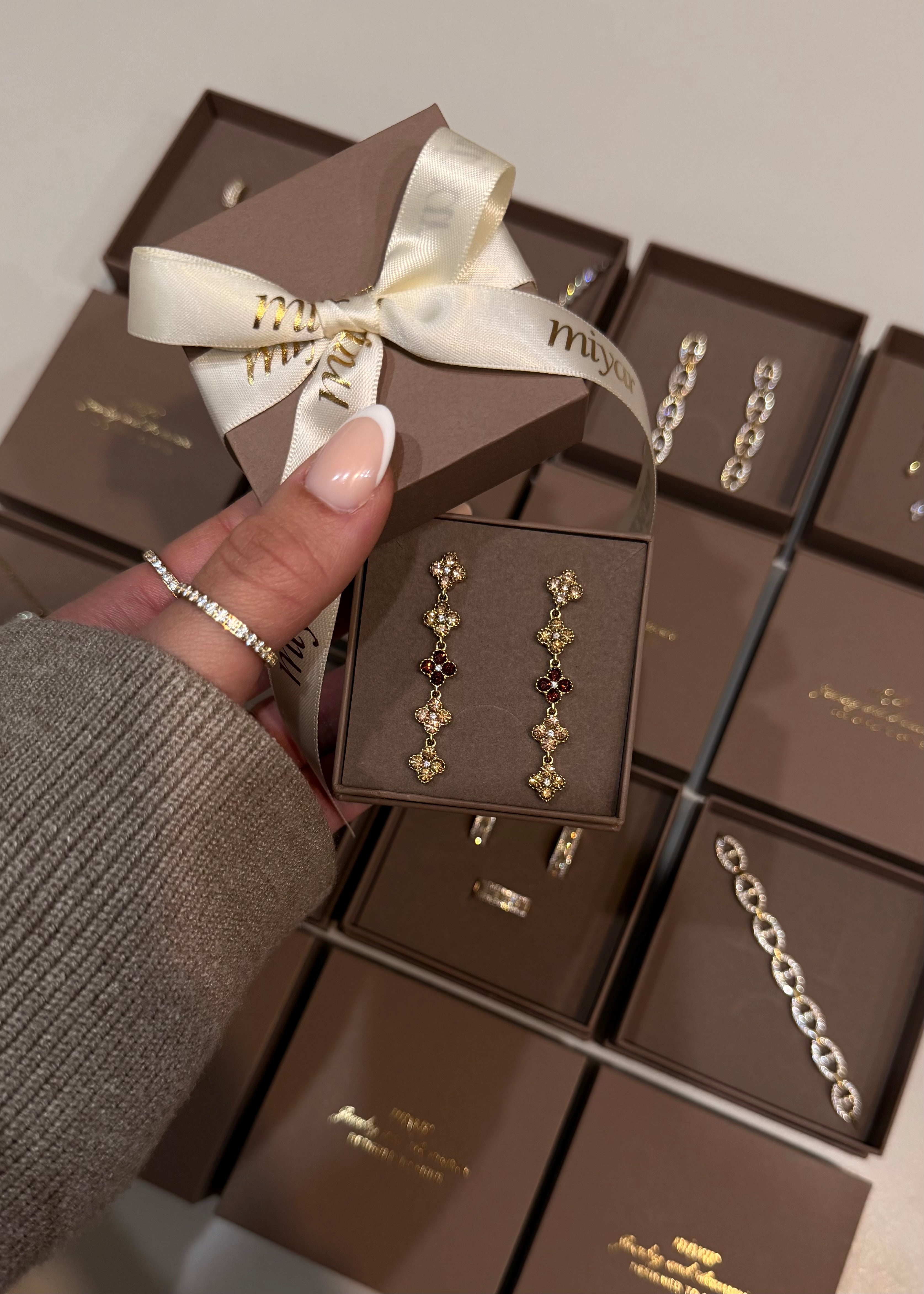 BOUCLES D'OREILLES DIANA BROWN