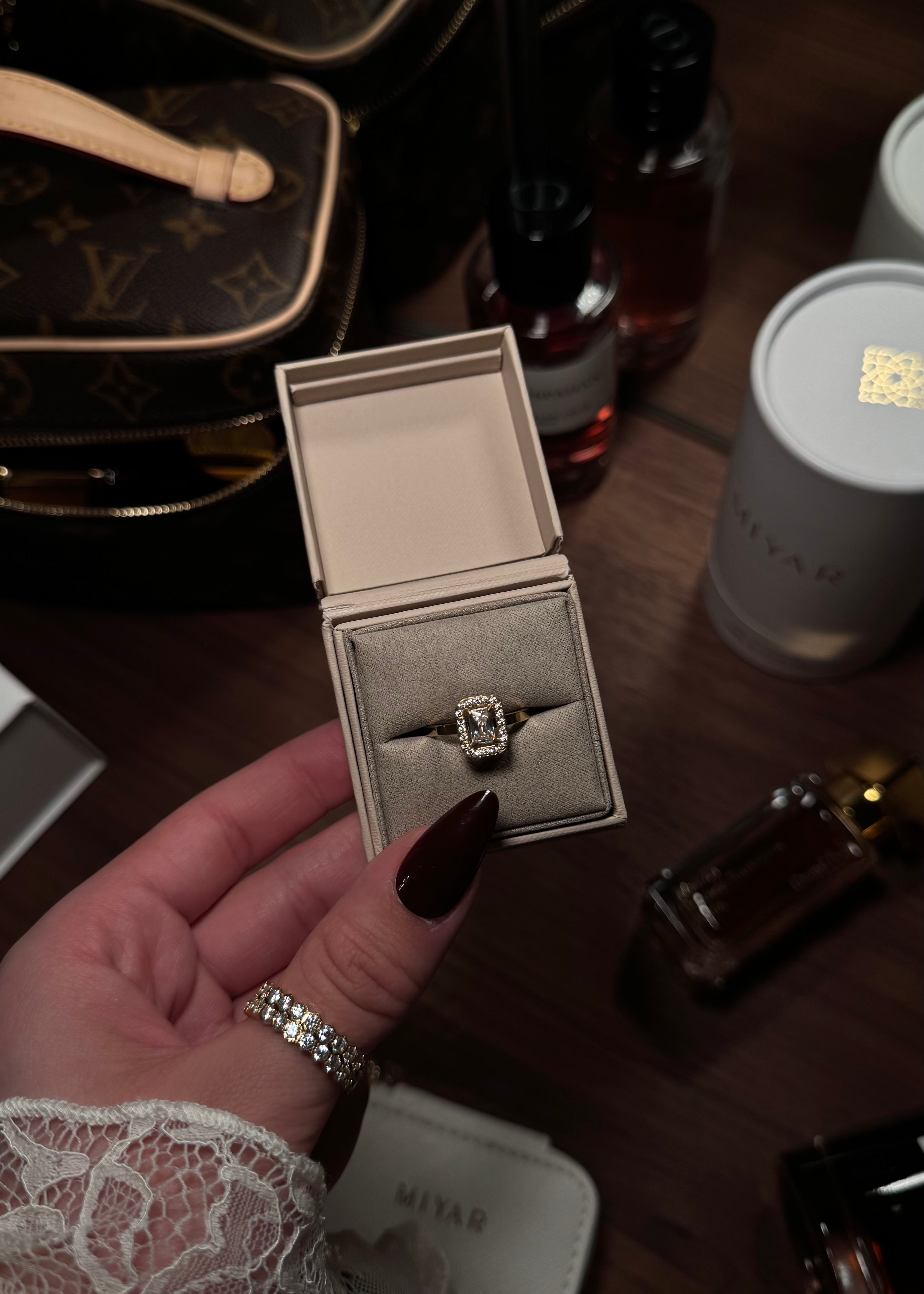 BAGUE CARRY