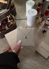 COLLIER ADRIA